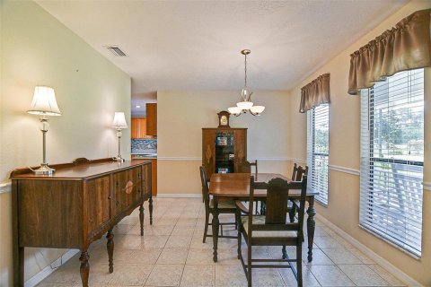House in Belleview, Florida 3 bedrooms, 207.36 sq.m. № 1869742 - photo 13
