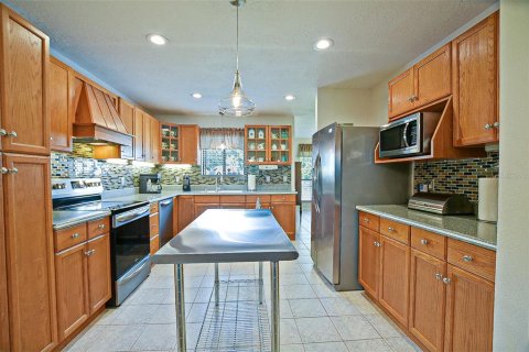 House in Belleview, Florida 3 bedrooms, 207.36 sq.m. № 1869742 - photo 21