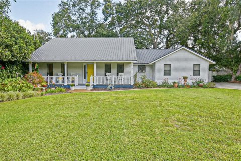 House in Belleview, Florida 3 bedrooms, 207.36 sq.m. № 1869742 - photo 4