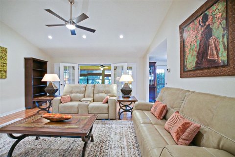 House in Belleview, Florida 3 bedrooms, 207.36 sq.m. № 1869742 - photo 16