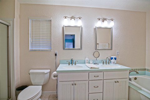 House in Belleview, Florida 3 bedrooms, 207.36 sq.m. № 1869742 - photo 30