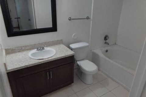 Condominio en venta en Miami, Florida, 2 dormitorios, 88.16 m2 № 1830991 - foto 14