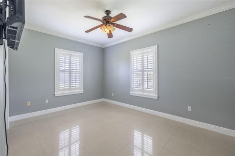 House in Tampa, Florida 4 bedrooms, 172.05 sq.m. № 1836968 - photo 15