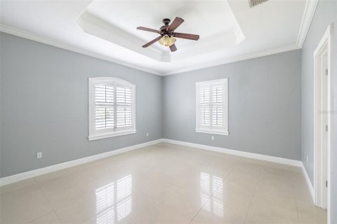 House in Tampa, Florida 4 bedrooms, 172.05 sq.m. № 1836968 - photo 7