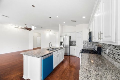 Villa ou maison à vendre à Bradenton, Floride: 4 chambres, 188.96 m2 № 2227752 - photo 18