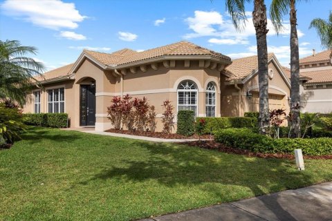 House in Tampa, Florida 3 bedrooms, 199.65 sq.m. № 1873429 - photo 25