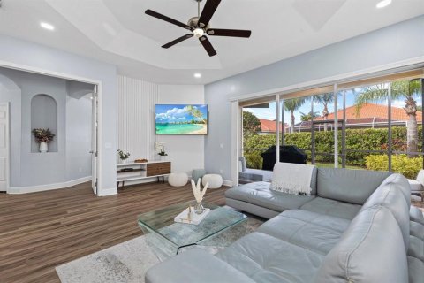 House in Tampa, Florida 3 bedrooms, 199.65 sq.m. № 1873429 - photo 27