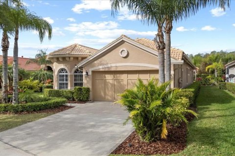 House in Tampa, Florida 3 bedrooms, 199.65 sq.m. № 1873429 - photo 1