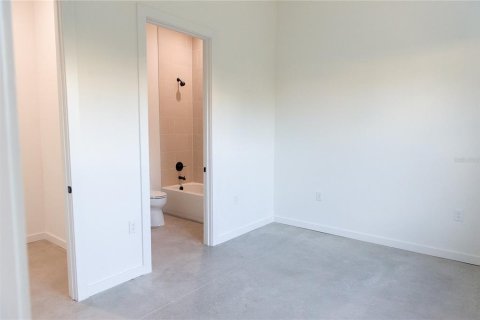 Townhouse in Tampa, Florida 3 bedrooms, 195.47 sq.m. № 1776699 - photo 18