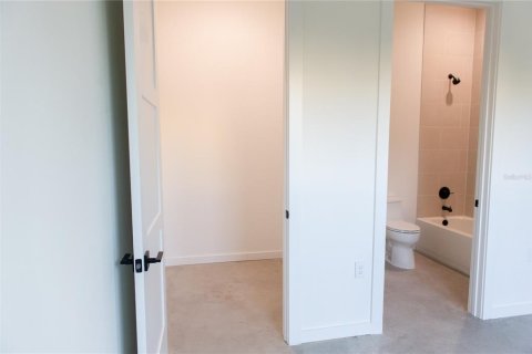 Townhouse in Tampa, Florida 3 bedrooms, 195.47 sq.m. № 1776699 - photo 19