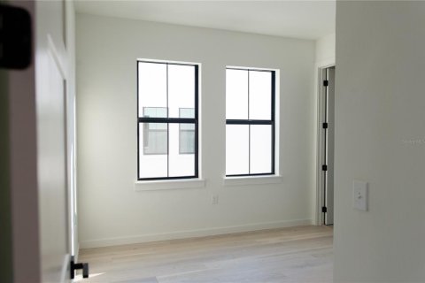 Townhouse in Tampa, Florida 3 bedrooms, 195.47 sq.m. № 1776699 - photo 13