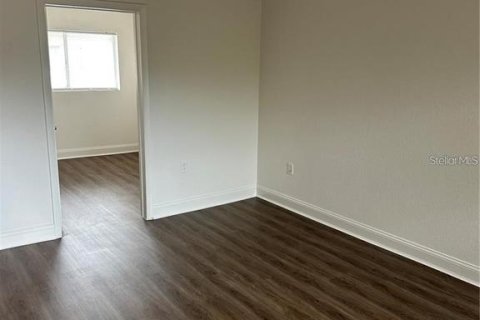 Condo in Orlando, Florida, 4 bedrooms № 2233578 - photo 3