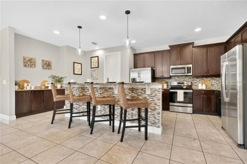 House in Kissimmee, Florida 11 bedrooms, 438.78 sq.m. № 2167346 - photo 7