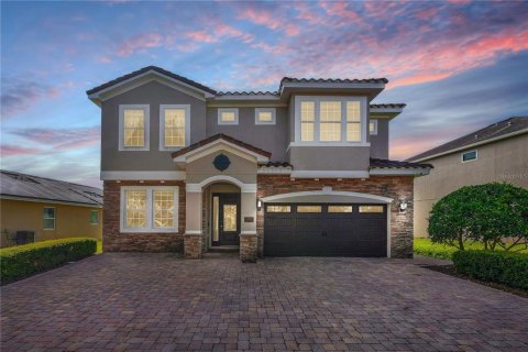 House in Kissimmee, Florida 11 bedrooms, 438.78 sq.m. № 2167346