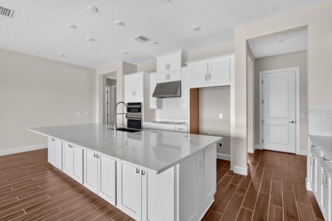 Villa ou maison à vendre à Kissimmee, Floride: 3 chambres, 213.3 m2 № 2362352 - photo 6