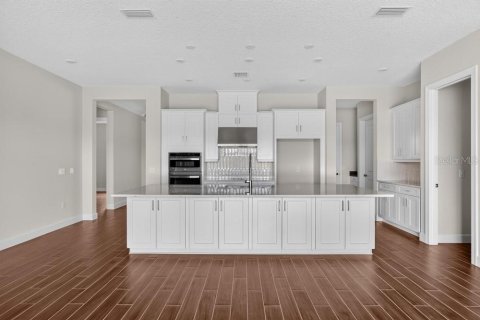 Villa ou maison à vendre à Kissimmee, Floride: 3 chambres, 213.3 m2 № 2362352 - photo 2