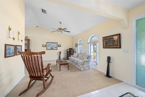 Casa en venta en North Port, Florida, 2 dormitorios, 156.17 m2 № 1866342 - foto 6