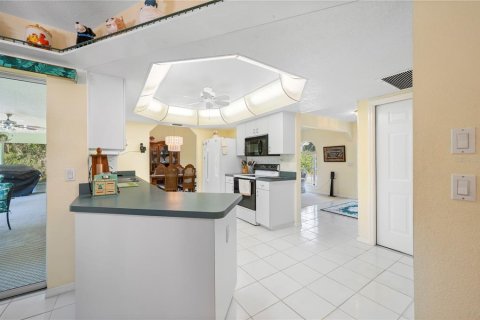Casa en venta en North Port, Florida, 2 dormitorios, 156.17 m2 № 1866342 - foto 13