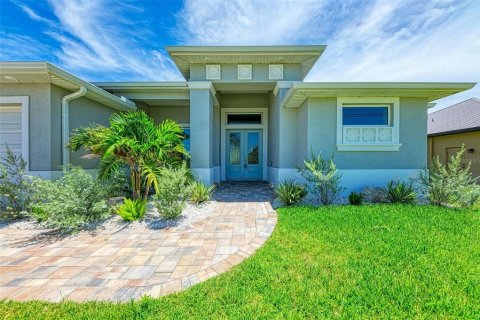 House in Rotonda, Florida 3 bedrooms, 201.6 sq.m. № 846940 - photo 2