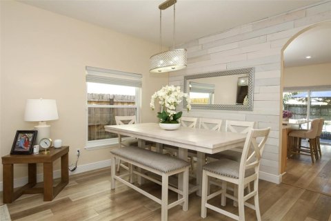 Villa ou maison à vendre à Sanford, Floride: 4 chambres, 160.26 m2 № 2409006 - photo 10