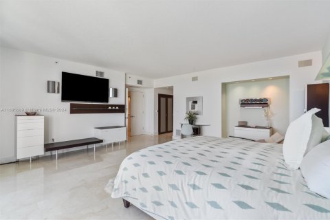 Condo in Fort Lauderdale, Florida, 3 bedrooms  № 1861367 - photo 29