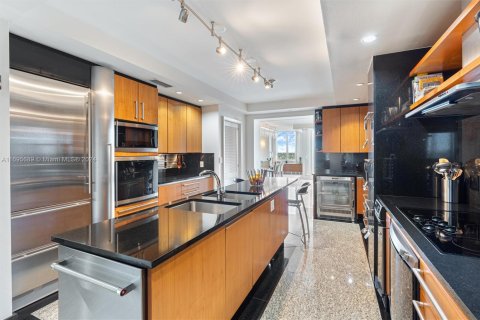 Condo in Fort Lauderdale, Florida, 3 bedrooms  № 1861367 - photo 24