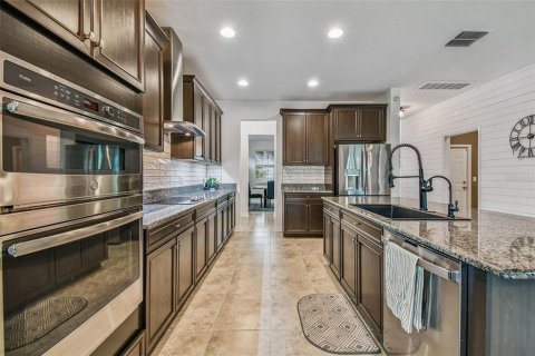 Casa en venta en Wesley Chapel, Florida, 5 dormitorios, 328.04 m2 № 1913449 - foto 23