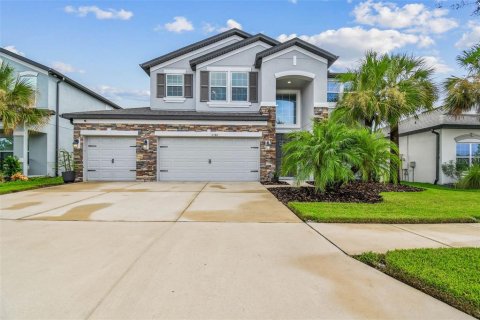 Casa en venta en Wesley Chapel, Florida, 5 dormitorios, 328.04 m2 № 1913449 - foto 2