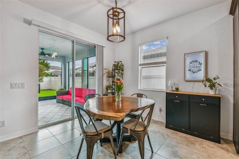 Casa en venta en Wesley Chapel, Florida, 5 dormitorios, 328.04 m2 № 1913449 - foto 25