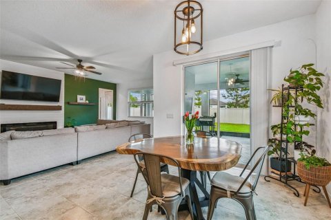 Casa en venta en Wesley Chapel, Florida, 5 dormitorios, 328.04 m2 № 1913449 - foto 24