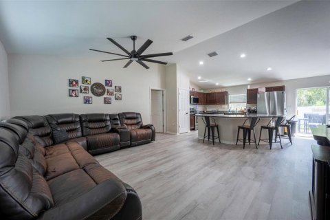 Casa en venta en Citrus Springs, Florida, 4 dormitorios, 145.95 m2 № 2384372 - foto 2
