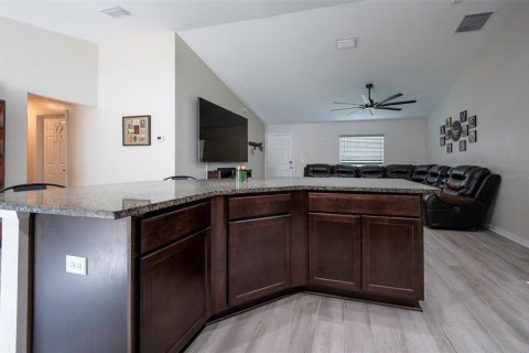 Casa en venta en Citrus Springs, Florida, 4 dormitorios, 145.95 m2 № 2384372 - foto 8