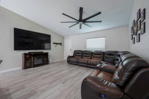 Casa en venta en Citrus Springs, Florida, 4 dormitorios, 145.95 m2 № 2384372 - foto 3