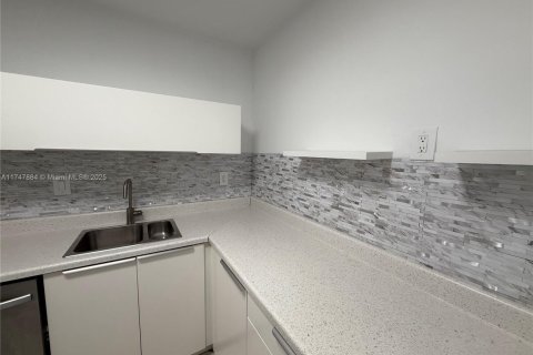 Condo in Aventura, Florida, 2 bedrooms  № 1980508 - photo 10