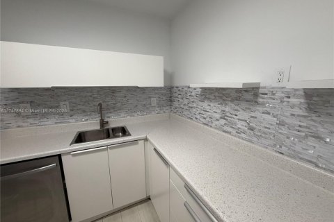 Condo in Aventura, Florida, 2 bedrooms  № 1980508 - photo 6