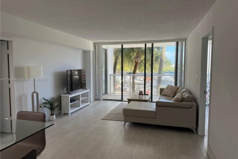 Condo in Aventura, Florida, 2 bedrooms  № 1980508 - photo 27