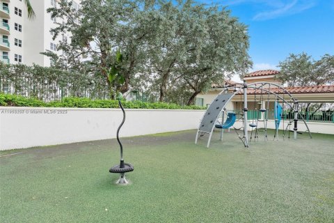 Снять в аренду кондоминиум в Авентура, Флорида 2 спальни, 121.89м2, № 1973005 - фото 29