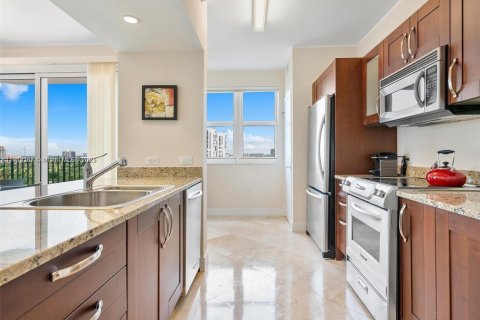 Снять в аренду кондоминиум в Авентура, Флорида 2 спальни, 121.89м2, № 1973005 - фото 8