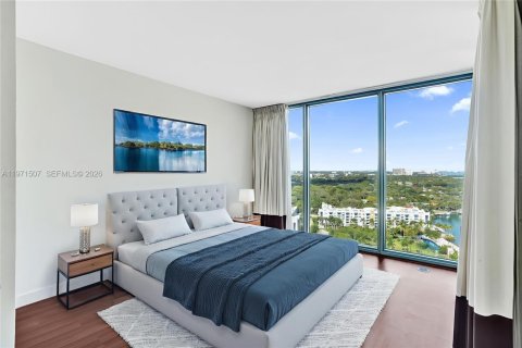 Condominio en venta en Miami, Florida, 1 dormitorio, 70.7 m2 № 2032291 - foto 2