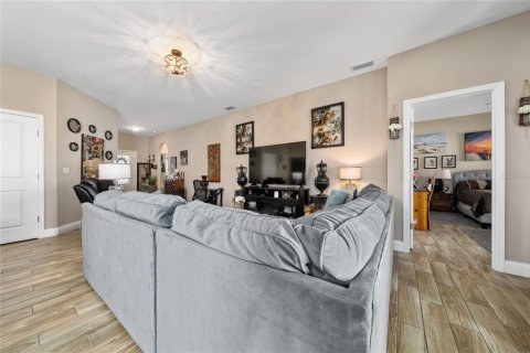 Casa en venta en Kissimmee, Florida, 3 dormitorios, 146.6 m2 № 1903734 - foto 5