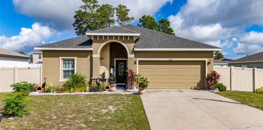 Casa en Kissimmee, Florida 3 dormitorios, 146.6 m2 № 1903734
