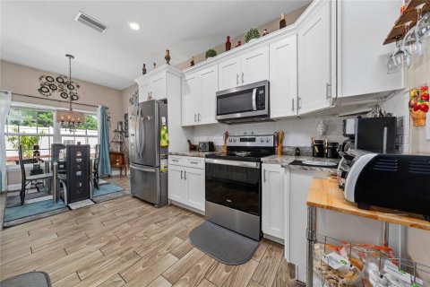Casa en venta en Kissimmee, Florida, 3 dormitorios, 146.6 m2 № 1903734 - foto 8