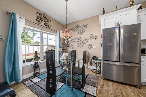 Casa en venta en Kissimmee, Florida, 3 dormitorios, 146.6 m2 № 1903734 - foto 9
