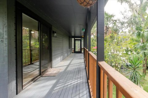 Купить виллу или дом в Ривервью, Флорида 5 комнат, 208.38м2, № 2093540 - фото 7