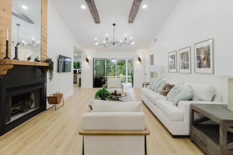 Купить виллу или дом в Ривервью, Флорида 5 комнат, 208.38м2, № 2093540 - фото 11