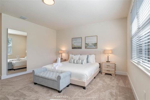Townhouse in Clermont, Florida 4 bedrooms, 175.4 sq.m. № 2130443 - photo 3