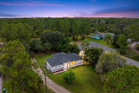 Villa ou maison à Naples, Floride 3 chambres, 104.61 m2 № 2410540