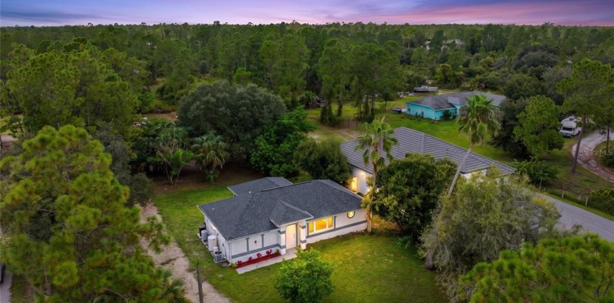 Villa ou maison à Naples, Floride 3 chambres, 104.61 m2 № 2410540