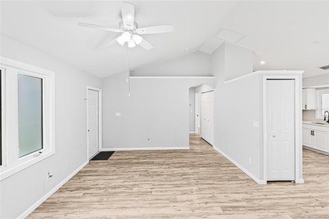 Villa ou maison à vendre à Naples, Floride: 3 chambres, 104.61 m2 № 2410540 - photo 12