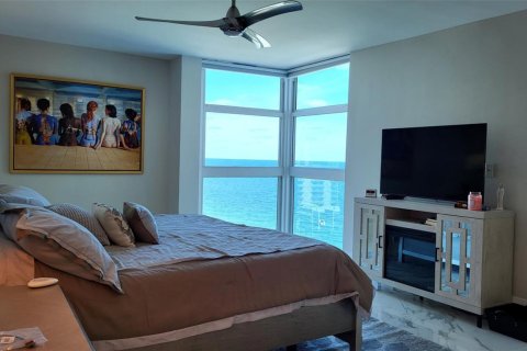 Condo in Pompano Beach, Florida, 2 bedrooms  № 2246780 - photo 8
